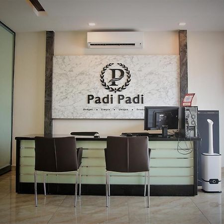 Padi Padi Hotel Кангар Экстерьер фото