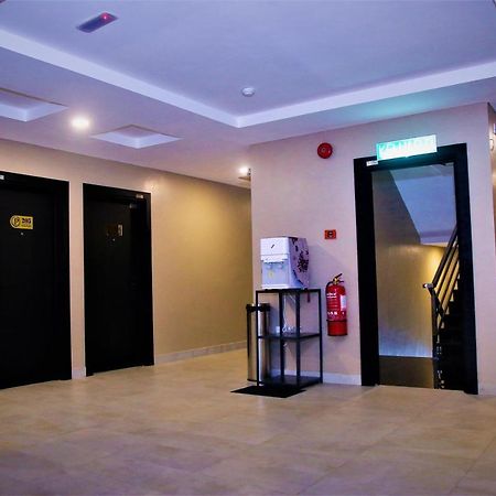 Padi Padi Hotel Кангар Экстерьер фото