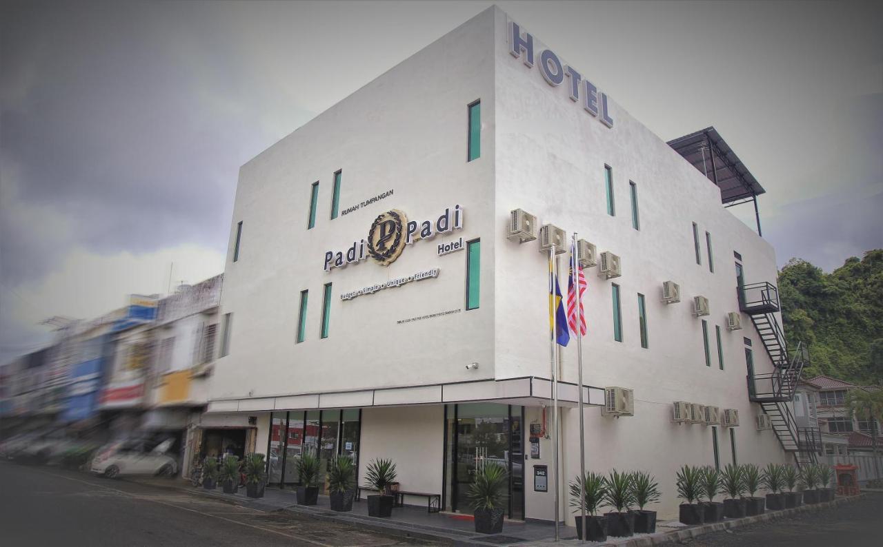 Padi Padi Hotel Кангар Экстерьер фото