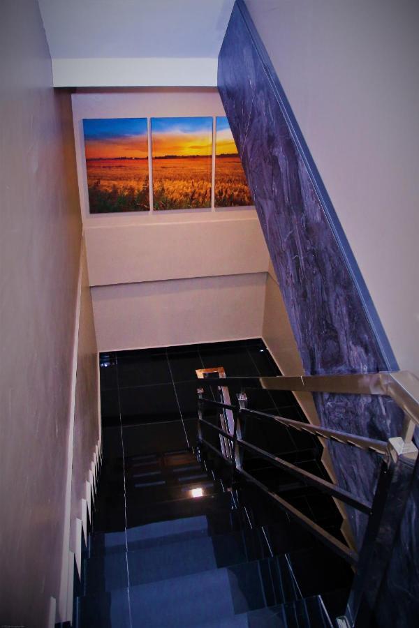 Padi Padi Hotel Кангар Экстерьер фото