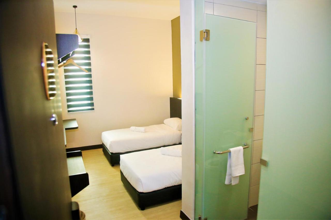 Padi Padi Hotel Кангар Экстерьер фото